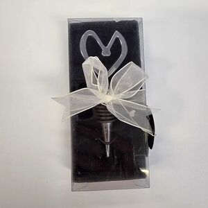 Chic Heart Wine Stopper with‎ Ribbon